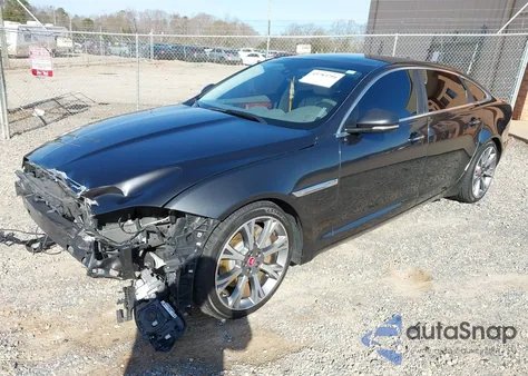 2015 Jaguar Xj Xjl Portfolio z USA, uszkodzony, nr VIN SAJWA2GZ6F8V79479